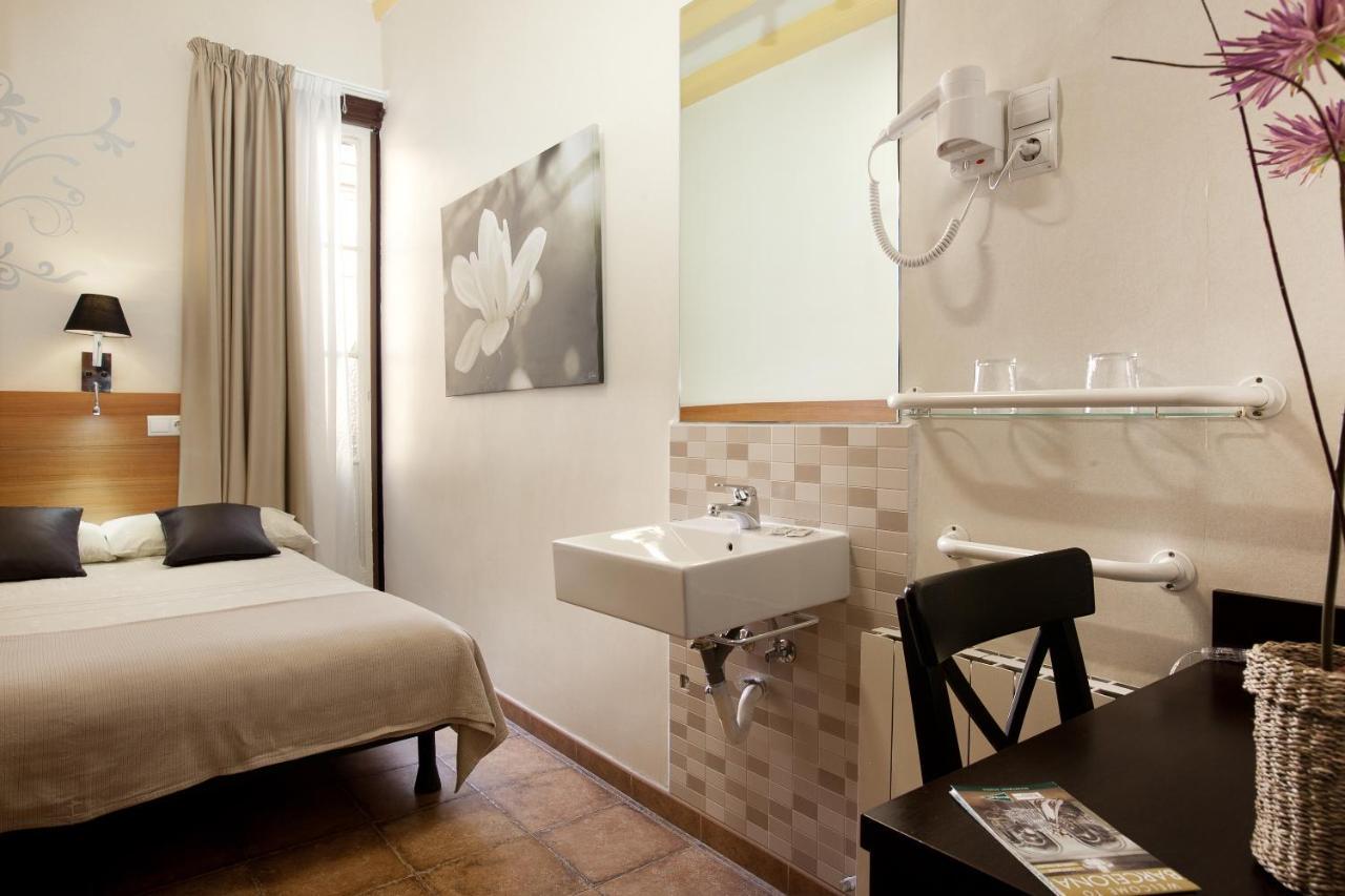 Pension Mariluz Barcellona Esterno foto